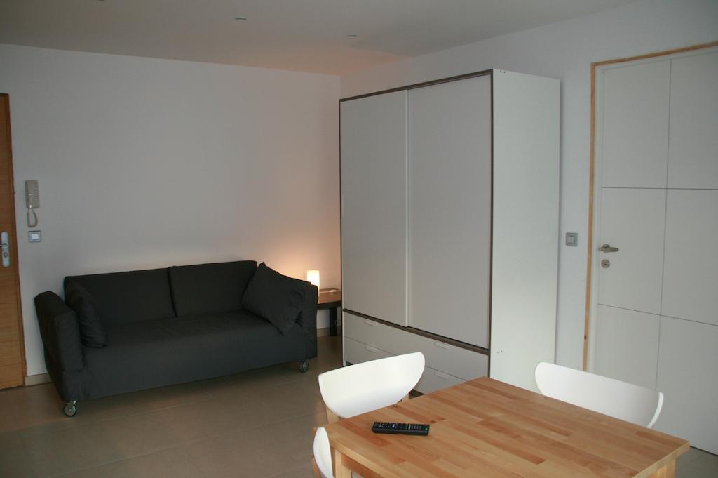 Appart Azur Apartamento Saint-Laurent-du-Var Habitación foto