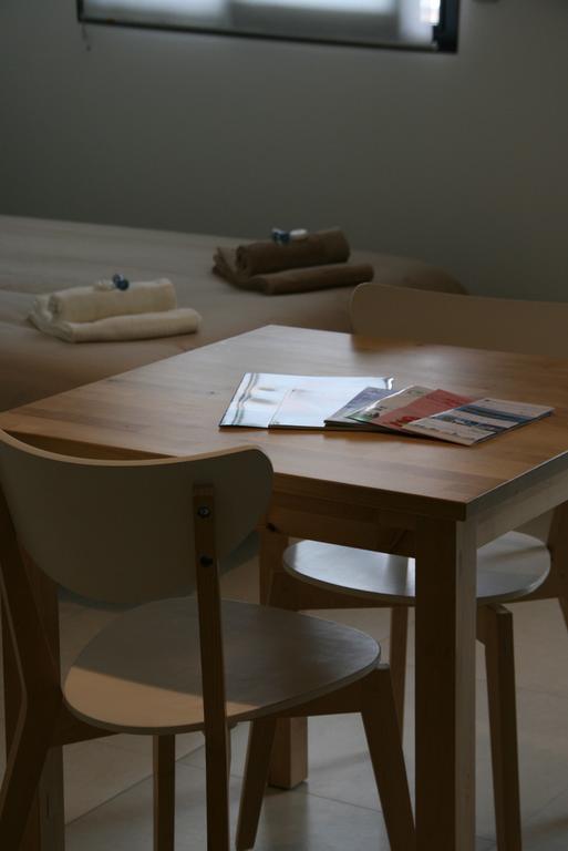 Appart Azur Apartamento Saint-Laurent-du-Var Habitación foto