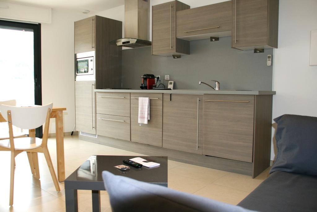 Appart Azur Apartamento Saint-Laurent-du-Var Habitación foto