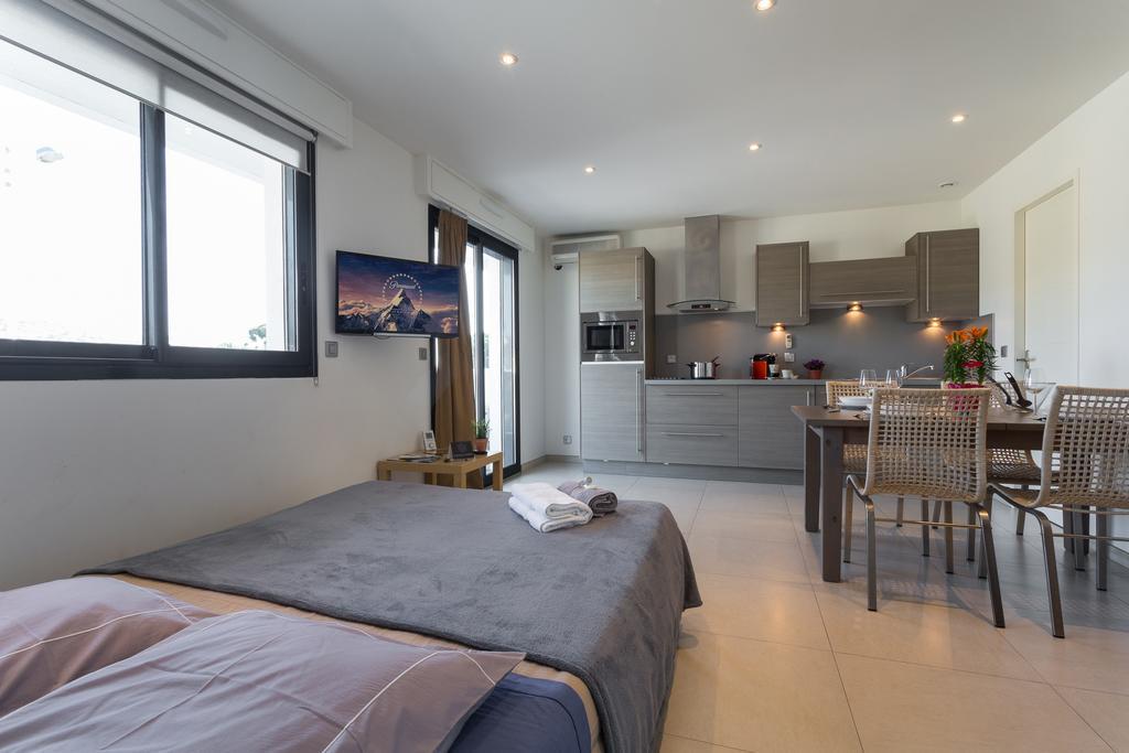 Appart Azur Apartamento Saint-Laurent-du-Var Habitación foto