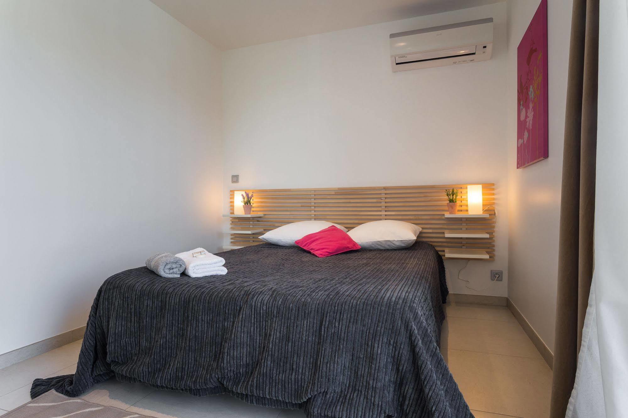 Appart Azur Apartamento Saint-Laurent-du-Var Exterior foto