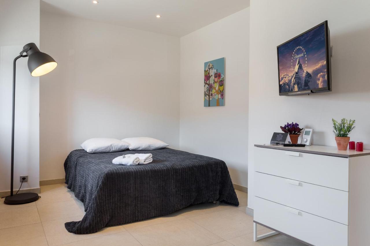 Appart Azur Apartamento Saint-Laurent-du-Var Habitación foto
